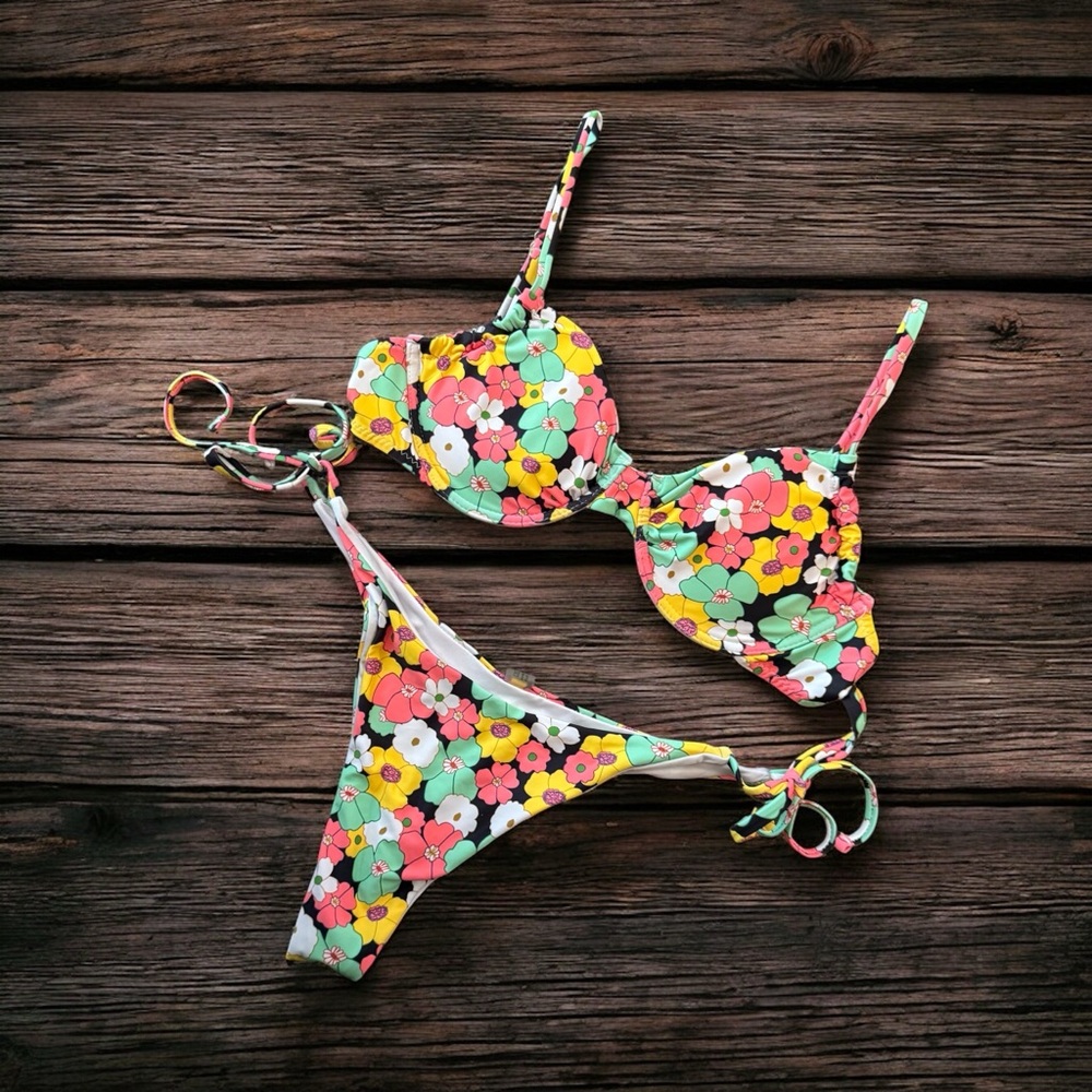 Floral Multicolor Underwire Top  Cheeky Bottoms Bikini Set